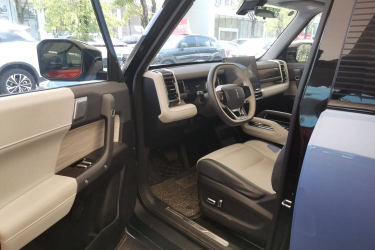 Used iCAR 03 2024 472km Four-Wheel Drive Long-Range Version Driver Seat