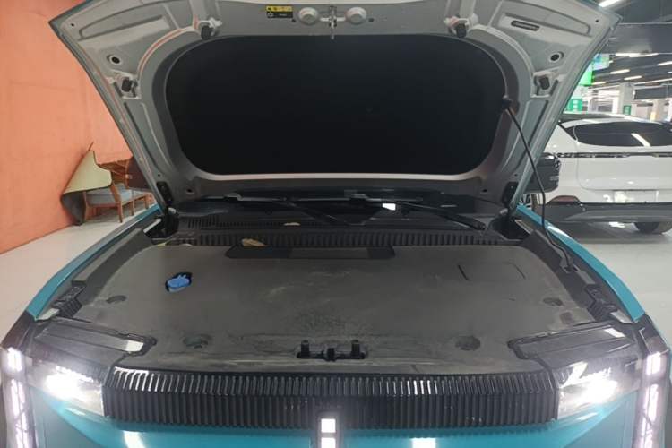 Used iCAR 03 2024 501km Four-wheel Drive Long-Range Advanced Version Engine Bay