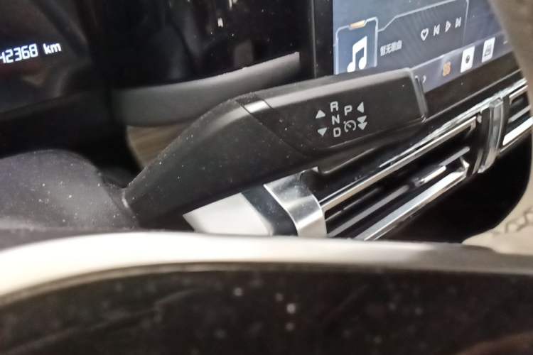 Used iCAR 03 2024 501km Two-Wheel Drive Long-Range Version Gear Lever