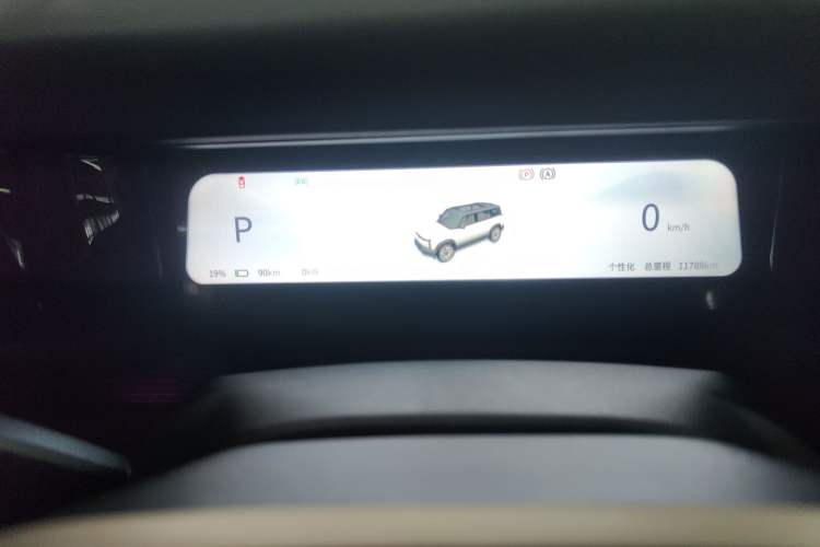 Used iCAR 03 2024 472km Four-Wheel Drive Long-Range Intelligent Advanced Version Instrument Cluster
