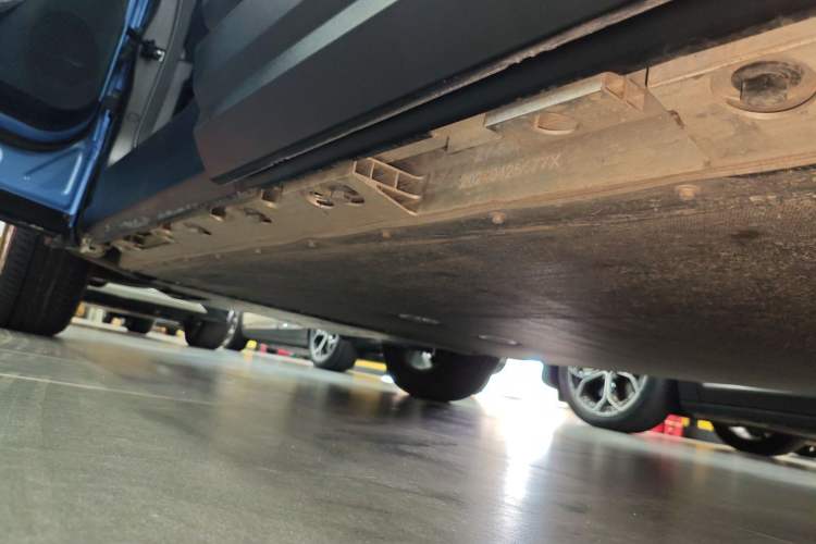 Used iCAR 03 2024 501km Two-Wheel Drive Long-Range Version Left Side Sill