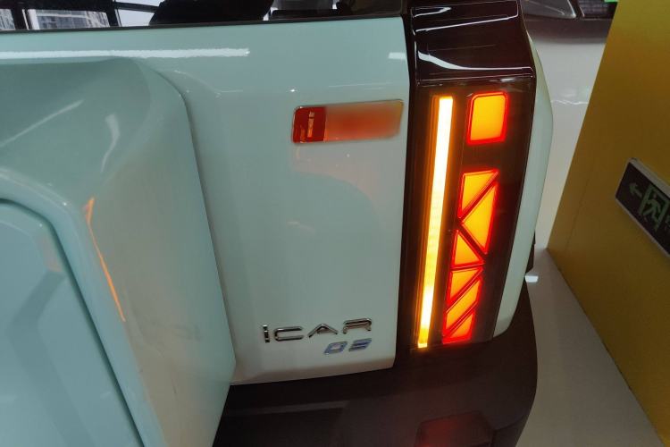 Used iCAR 03 2024 472km Four-Wheel Drive Long-Range Intelligent Advanced Version Right Rear Taillight