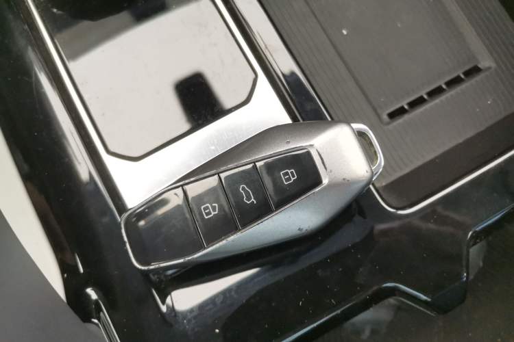 Used iCAR 03 2024 472km Four-Wheel Drive Long-Range Version Vehicle Key