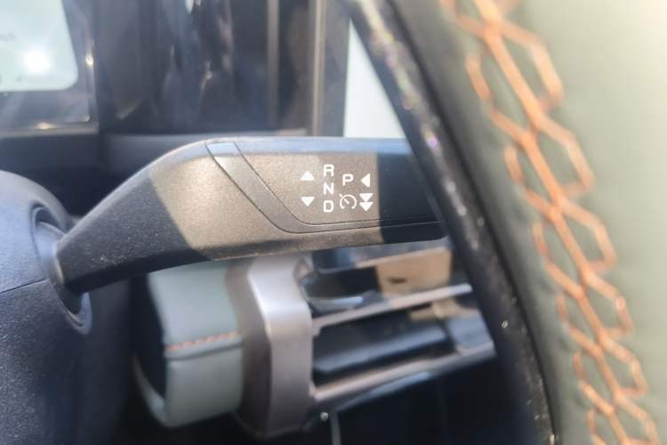 Used iCAR 03 2024 472km Four-Wheel Drive Long-Range Version Gear Lever