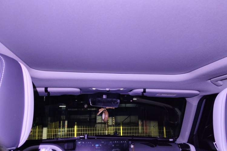 Used iCAR 03 2024 501km Two-Wheel Drive Long-Range Version Headliner
