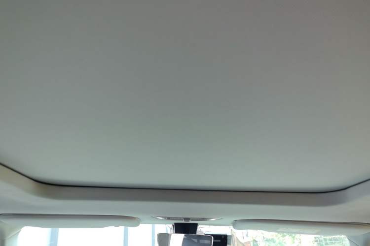 Used iCAR 03 2024 501km Two-Wheel Drive Long-Range Version Headliner