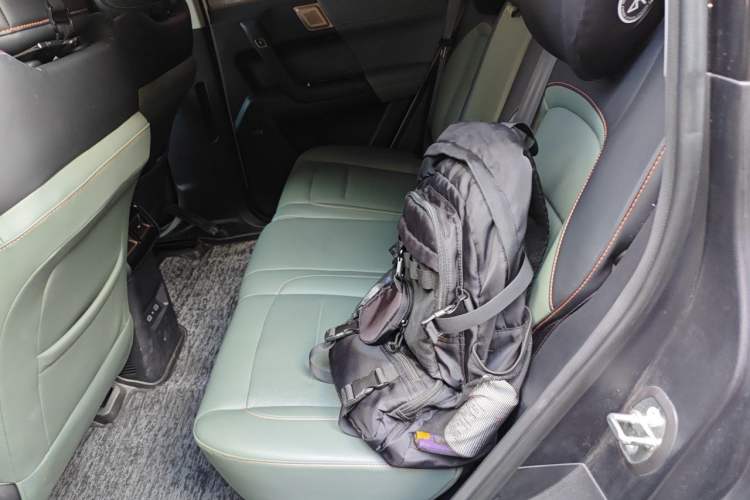 Used iCAR 03 2024 472km Four-Wheel Drive Long-Range Version Left Rear Seat