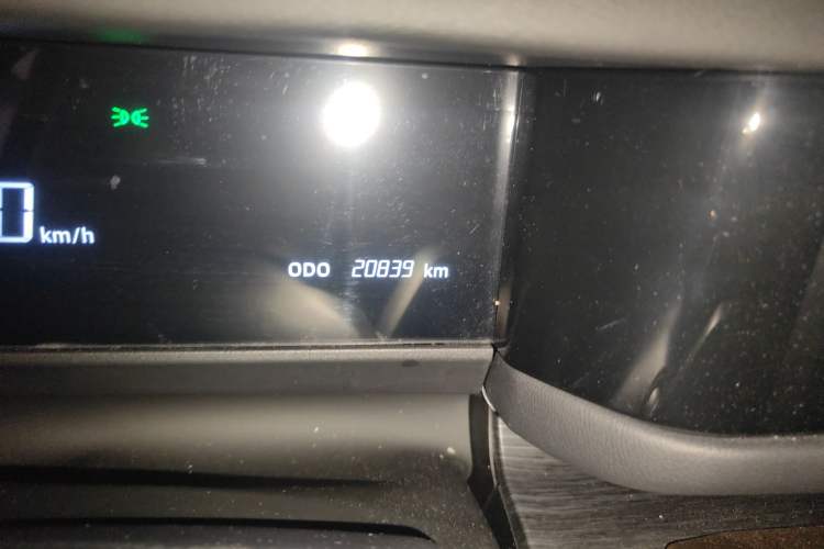 Used iCAR 03 2024 501km Two-Wheel Drive Long-Range Version Odometer Close Up