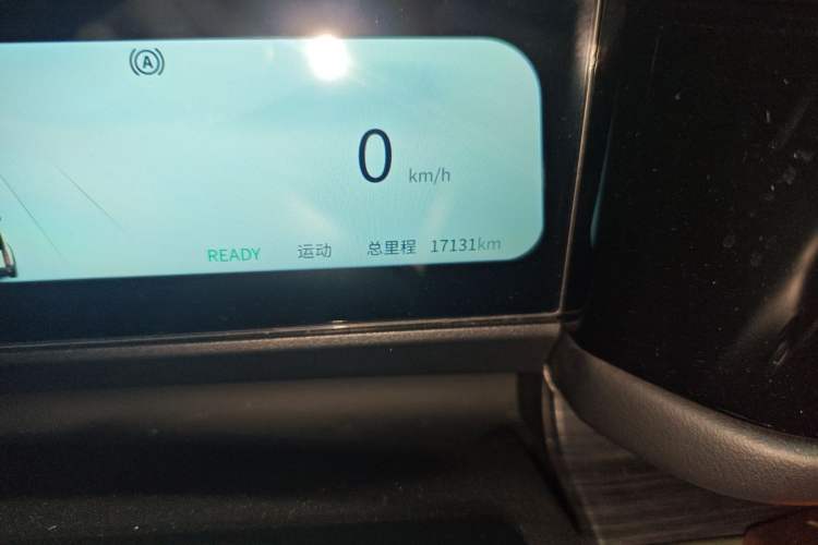 Used iCAR 03 2024 501km Four-wheel Drive Long-range Intelligent Driving Edition Odometer Close Up