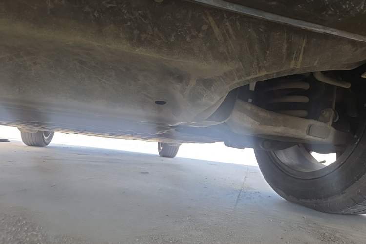 Used iCAR 03 2024 401km Range Two-Wheel Drive Standard Yuechao Version Chassis Rear