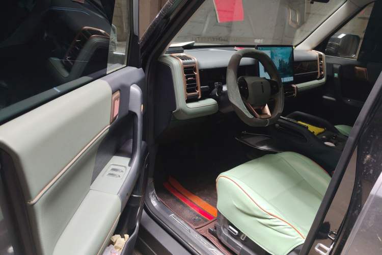 Used iCAR 03 2024 501km Two-Wheel Drive Long-Range Version Driver Seat