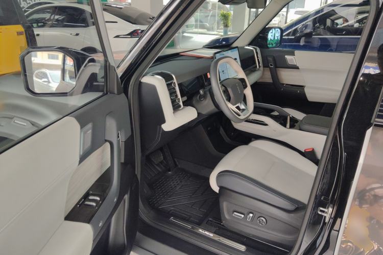 Used iCAR 03 2024 501km Four-wheel Drive Long-range Intelligent Driving Edition Driver Seat