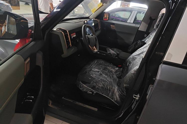 Used iCAR 03 2024 472km Four-Wheel Drive Long-Range Version Driver Seat