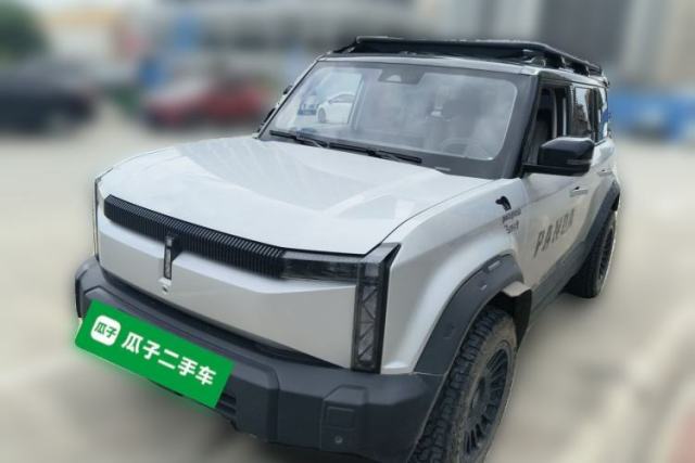 Used iCAR 03 2024 501km Four-wheel Drive Long-Range Advanced Version