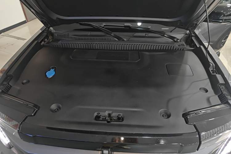 Used iCAR 03 2024 501km Four-wheel Drive Long-Range Advanced Version Engine Bay