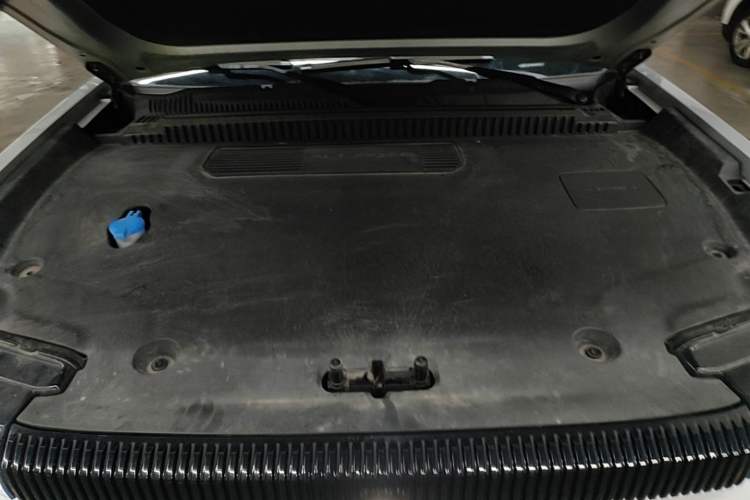 Used iCAR 03 2024 401km Two-Wheel Drive Standard Advanced Version Engine Bay