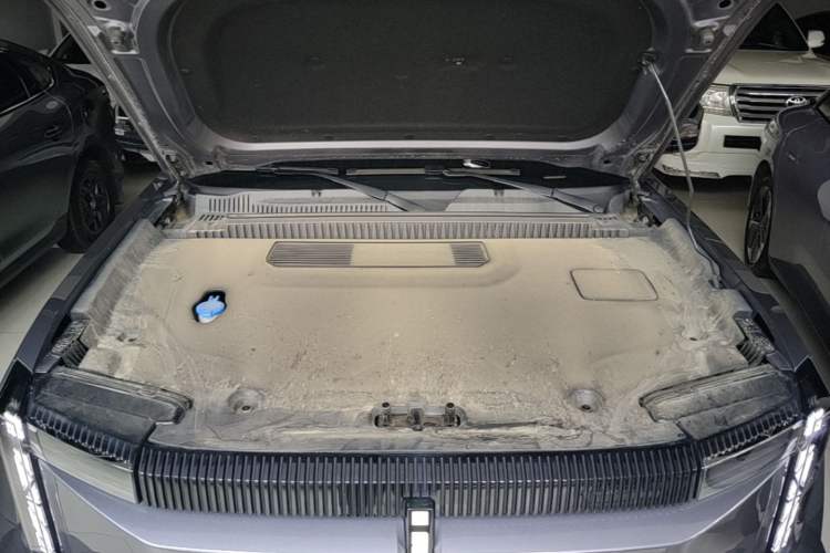 Used iCAR 03 2024 401km Two-Wheel Drive Standard Advanced Version Engine Bay