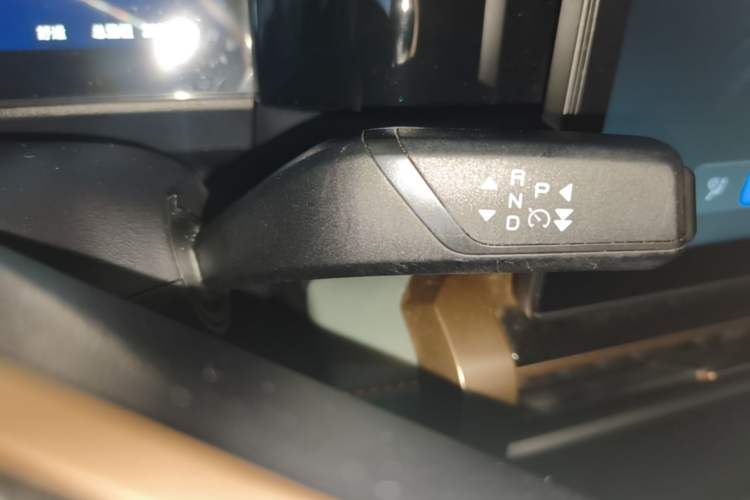Used iCAR 03 2024 501km Range Two-Wheel Drive Long-Range Smart Trend Edition Gear Lever