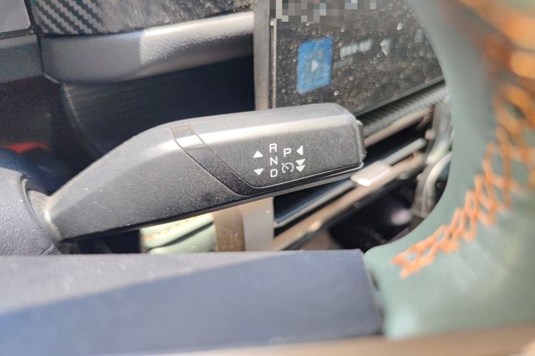 Used iCAR 03 2024 501km Four-wheel Drive Long-Range Advanced Version Gear Lever