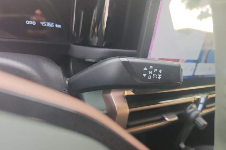 Used iCAR 03 2024 501km Two-Wheel Drive Long-Range Version Gear Lever