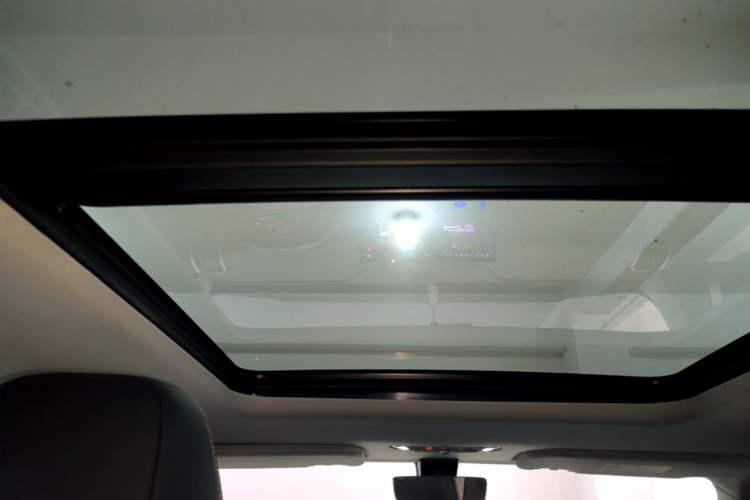Used iCAR 03 2024 501km Two-Wheel Drive Long-Range Version Headliner
