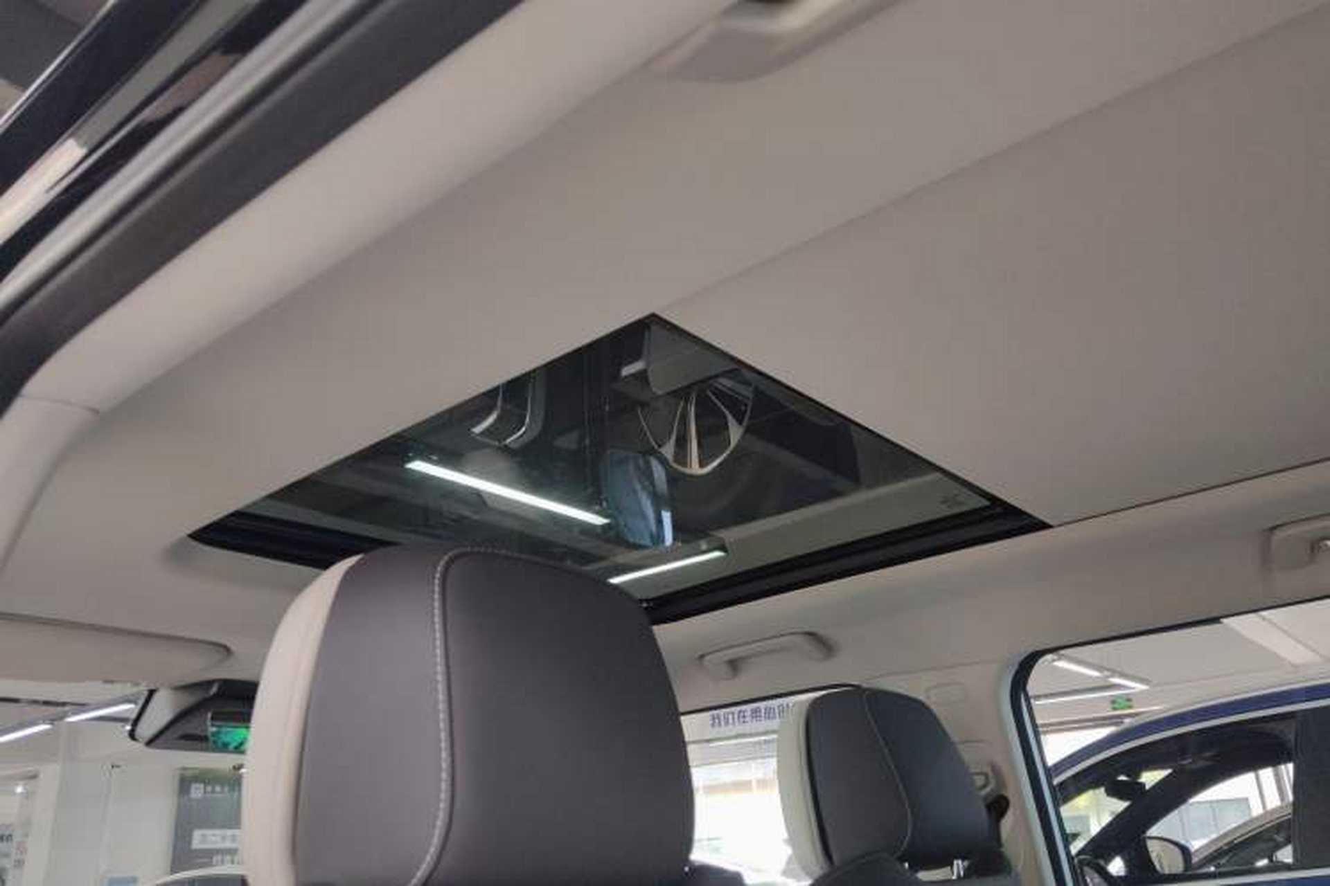 Used iCAR 03 2024 501km Four-wheel Drive Long-range Intelligent Driving Edition Headliner