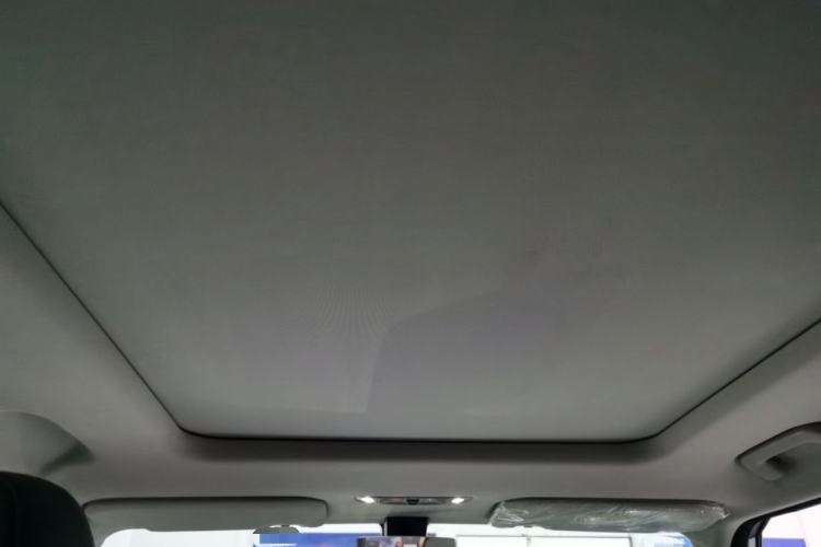 Used iCAR 03 2024 472km Four-Wheel Drive Long-Range Version Headliner