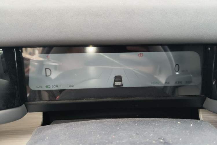 Used iCAR 03 2024 501km Four-wheel Drive Long-Range Advanced Version Instrument Cluster
