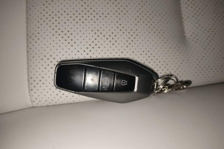 Used iCAR 03 2024 501km Two-Wheel Drive Long-Range Version Interior 1