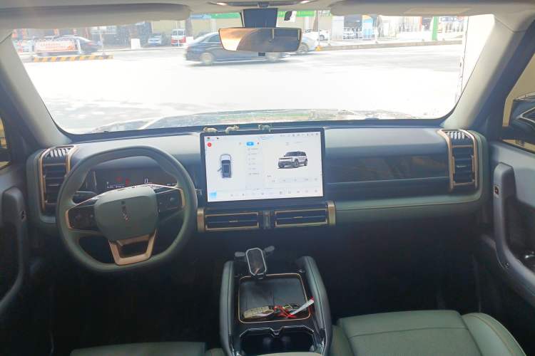 Used iCAR 03 2024 401km Two-Wheel Drive Standard Advanced Version Interior 2