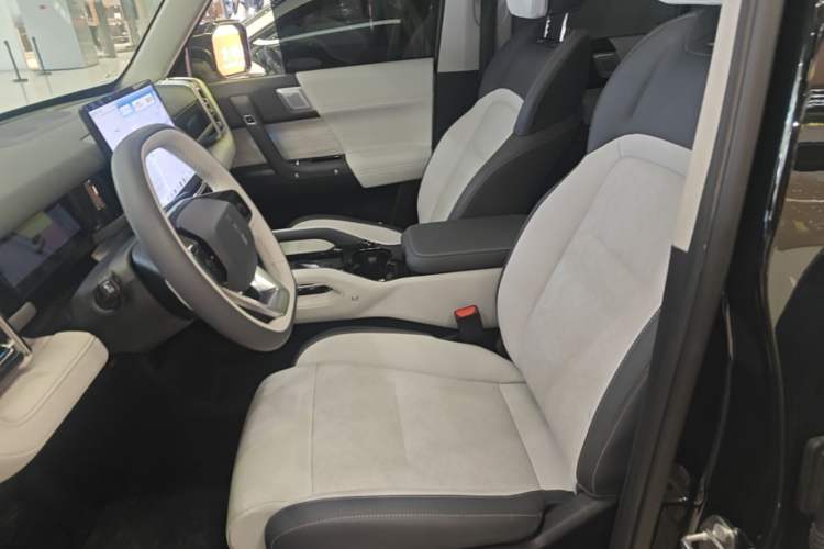 Used iCAR 03 2024 501km Four-wheel Drive Long-Range Advanced Version Left Front Seat