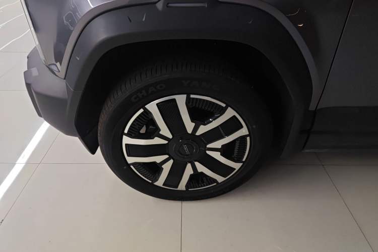 Used iCAR 03 2024 472km Four-Wheel Drive Long-Range Version Left Front Wheel Hub