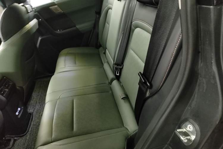 Used iCAR 03 2024 401km Two-Wheel Drive Standard Advanced Version Left Rear Seat