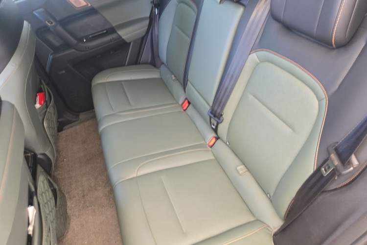 Used iCAR 03 2024 401km Range Two-Wheel Drive Standard Yuechao Version Left Rear Seat