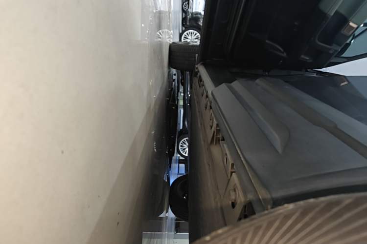 Used iCAR 03 2024 501km Four-wheel Drive Long-Range Advanced Version Left Side Sill