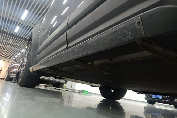 Used iCAR 03 2024 501km Four-wheel Drive Long-Range Advanced Version Left Side Sill