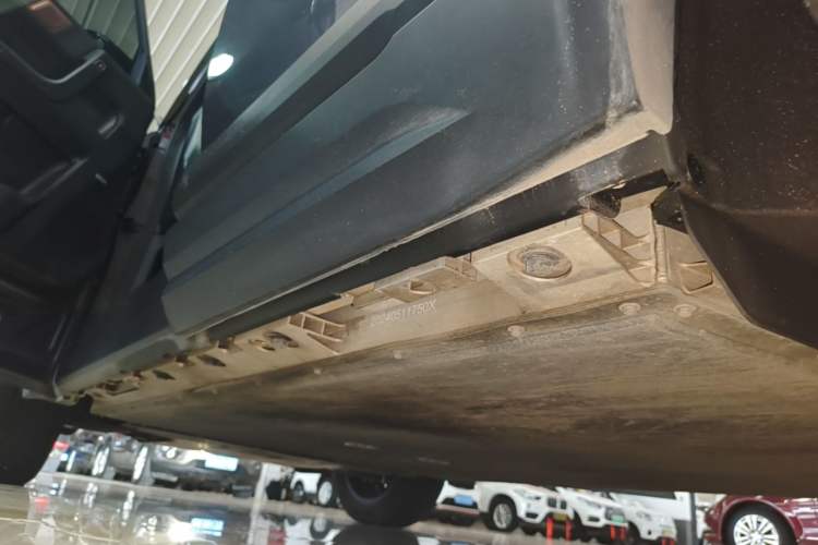 Used iCAR 03 2024 501km Range Two-Wheel Drive Long-Range Smart Trend Edition Left Side Sill