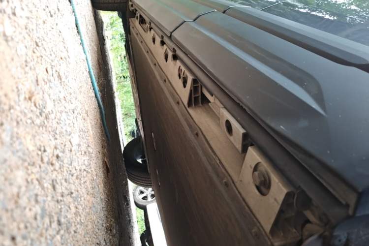 Used iCAR 03 2024 501km Two-Wheel Drive Long-Range Version Left Side Sill