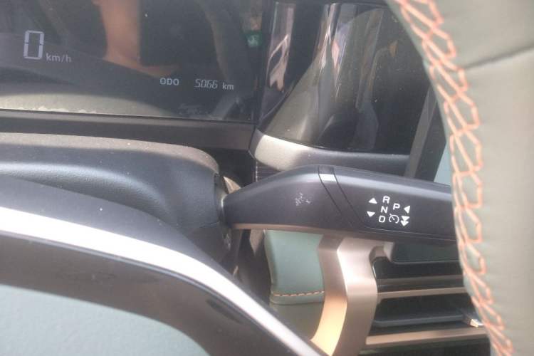 Used iCAR 03 2024 501km Two-Wheel Drive Long-Range Version Odometer Close Up