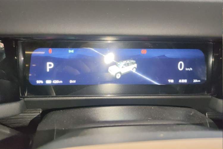 Used iCAR 03 2024 472km Four-Wheel Drive Long-Range Version Odometer Close Up