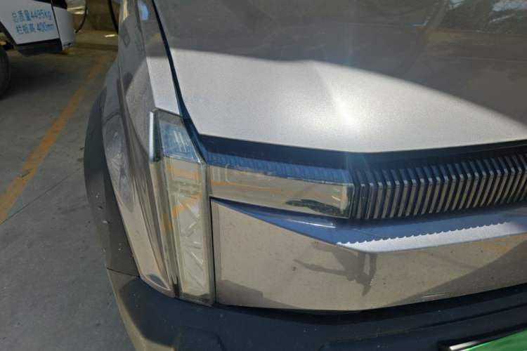 Used iCAR 03 2024 401km Range Two-Wheel Drive Standard Yuechao Version Right Front Headlight
