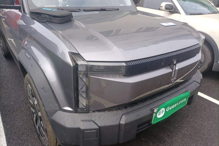 Used iCAR 03 2024 472km Four-Wheel Drive Long-Range Smart Enjoyment Version Right Front Headlight