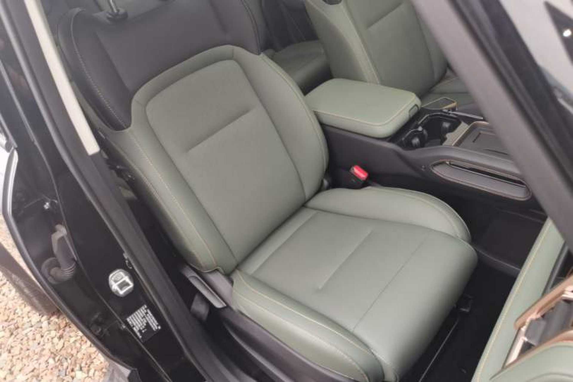 Used iCAR 03 2024 501km Two-Wheel Drive Long-Range Version Right Front Seat