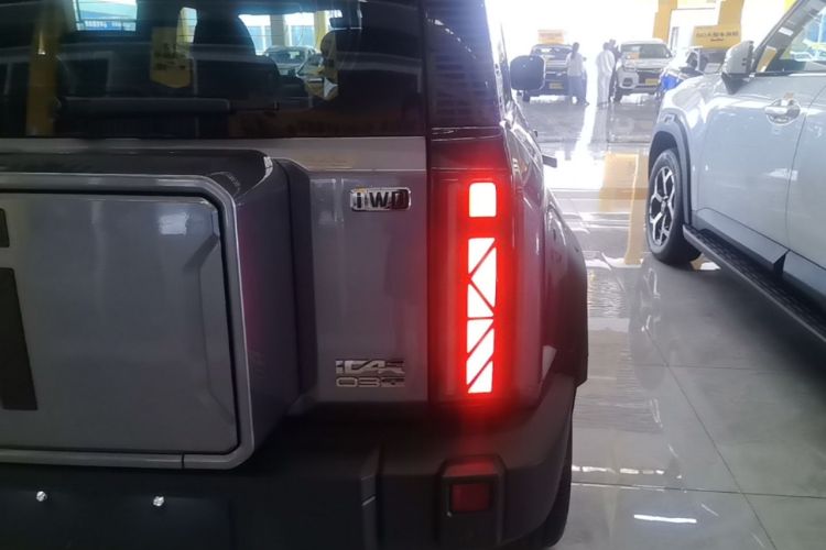 Used iCAR 03 2024 501km Two-Wheel Drive Long-Range Version Right Rear Taillight