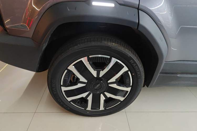 Used iCAR 03 2024 472km Four-Wheel Drive Long-Range Version Right Rear Wheel Hub