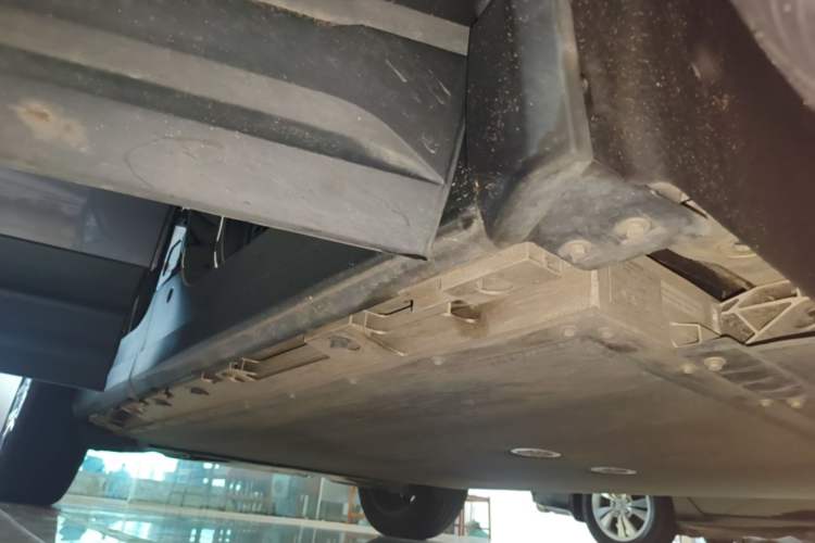 Used iCAR 03 2024 501km Range Two-Wheel Drive Long-Range Smart Trend Edition Right Side Sill