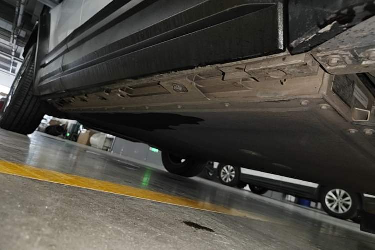 Used iCAR 03 2024 401km Two-Wheel Drive Standard Advanced Version Right Side Sill