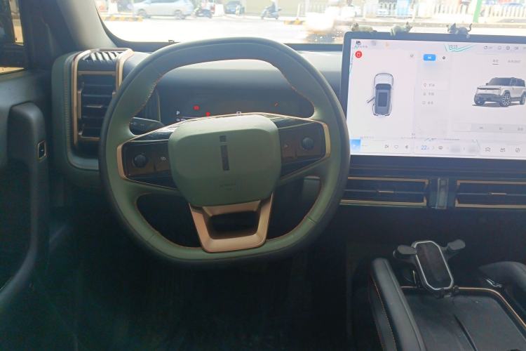 Used iCAR 03 2024 401km Two-Wheel Drive Standard Advanced Version Steering Wheel