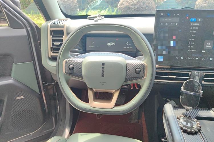 Used iCAR 03 2024 501km Four-wheel Drive Long-Range Advanced Version Steering Wheel