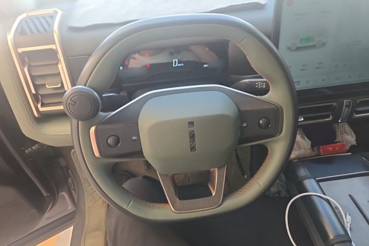 Used iCAR 03 2024 401km Range Two-Wheel Drive Standard Yuechao Version Steering Wheel